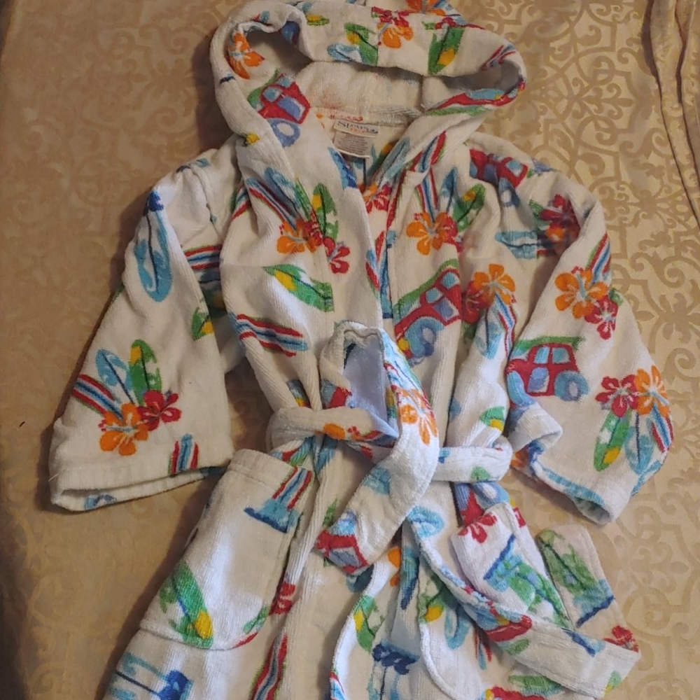 NWOT!!! boys size towel size 3/4